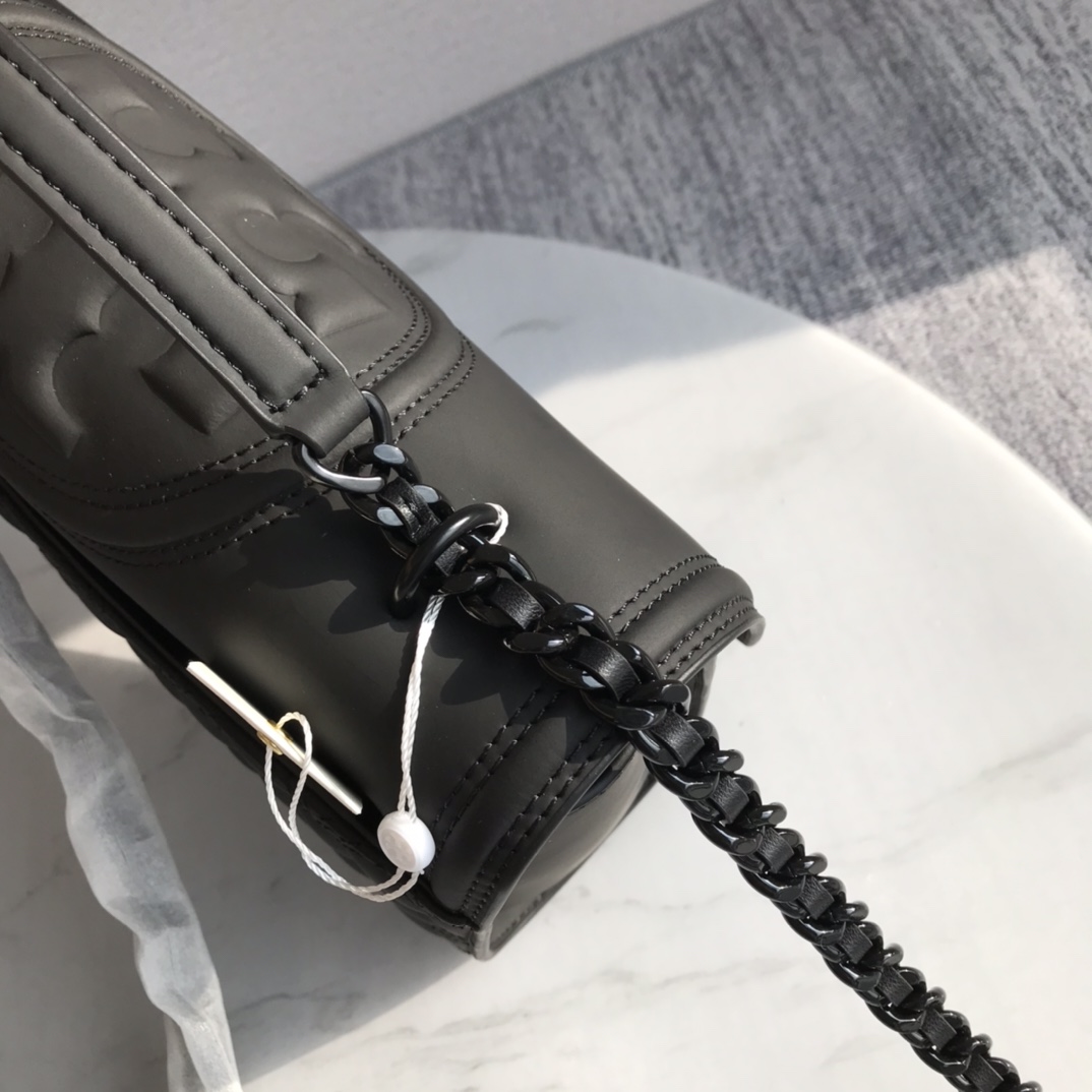 Tory Burch ～【大号新版】82559 TB菱格哑光磨砂面 大号27/20/8、小号21/15/6