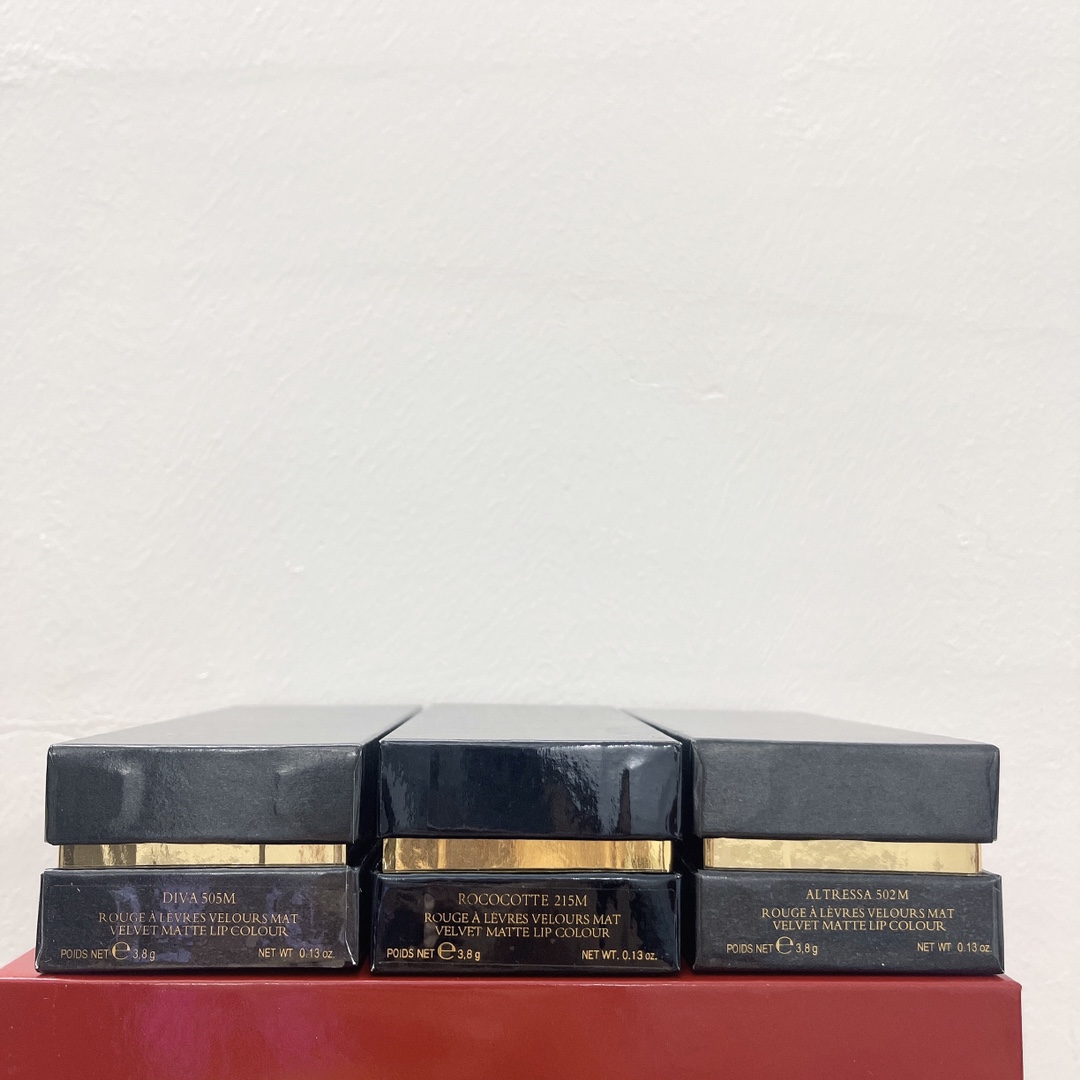 Christian Louboutin Gold Tube Lipstick Set - 505m, 502m, 215m - Perfect Gift 5 i1636019199 4970 4