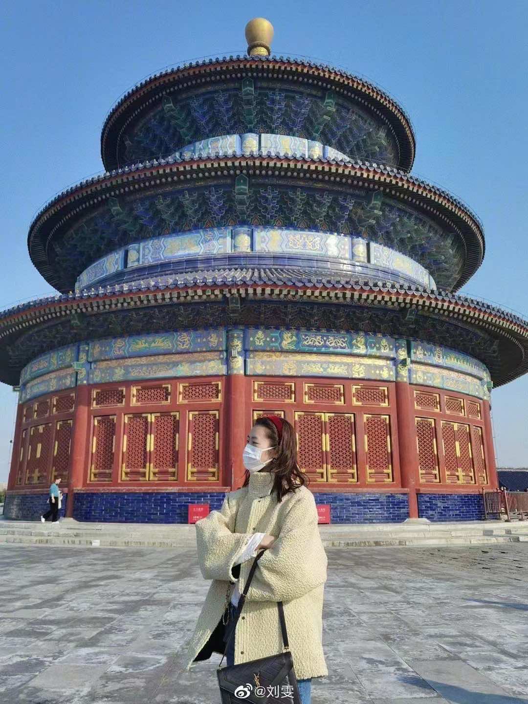 Saint laurent Ysl Gaby绗缝纹路信封斜挎包 668863黑色