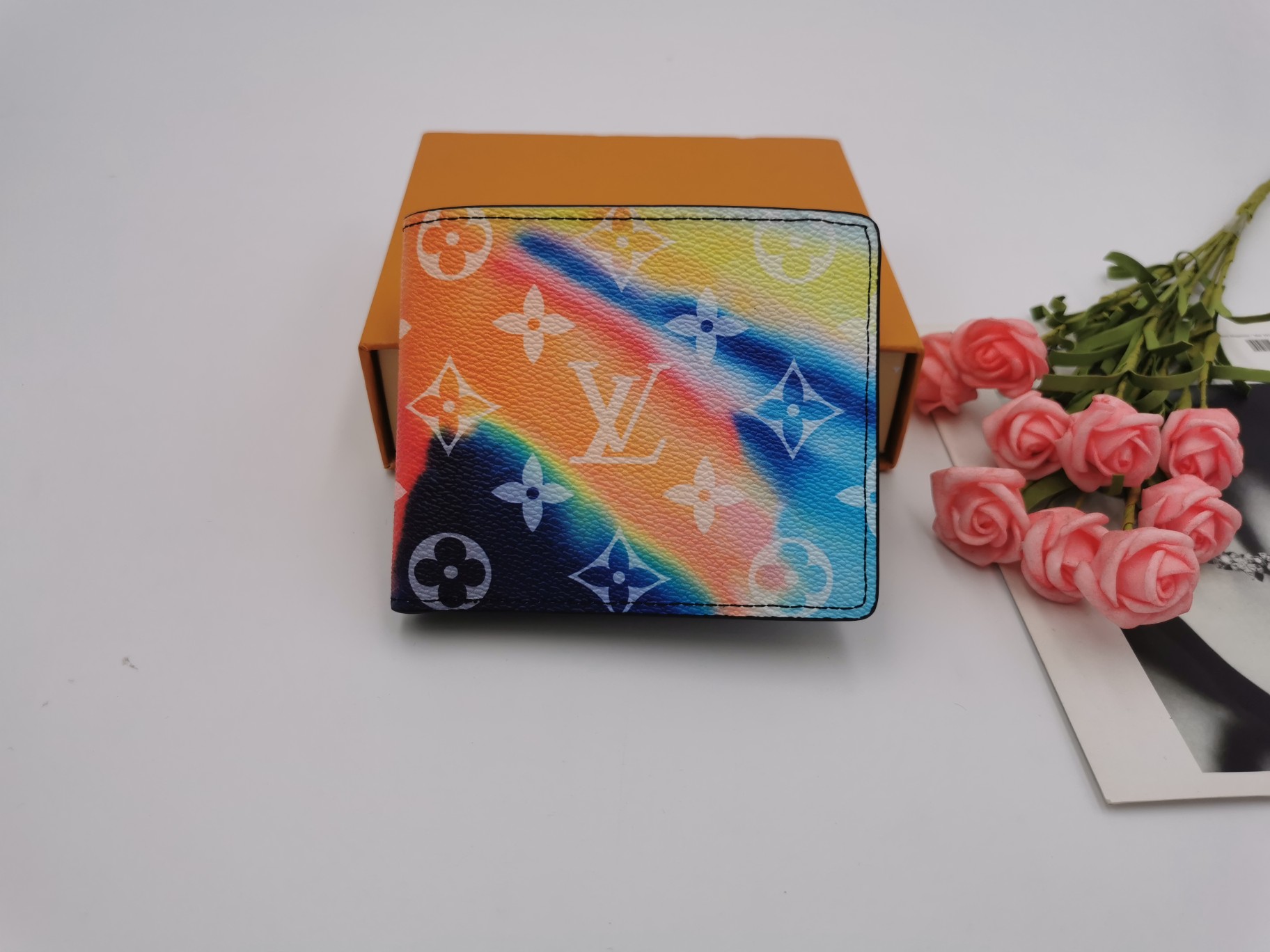Genuine leather bifold wallet - exterior