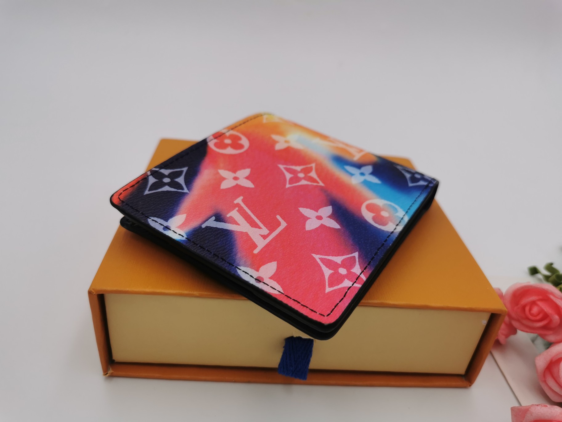 Close-up of the leather wallet texture