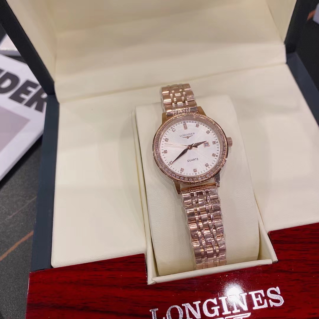 K0   钻钢. 浪琴  Longines  原装进口石英机芯 小秒设计 钢化玻璃 316L精钢表壳 直径女30mm 厚8mm如果今天的阳光停止了它耀眼的光芒。那么你的一个微笑，将照亮我的整个世界 实物拍摄品质如一
