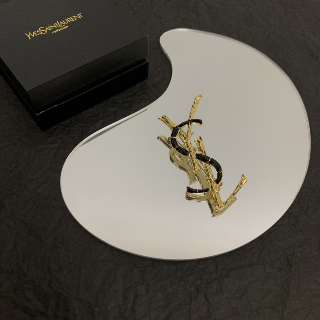 High Quality Designer
 Yves Saint Laurent Jewelry Brooch Replica
 Yellow Brass