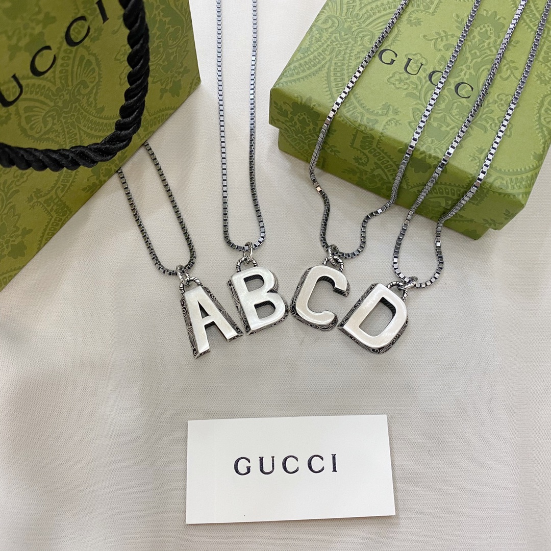 NO:104269,Gucci sterling silver 26 letter retro necklace Size 43 4cm (60cm price difference) Number P101, Gucci necklace, gucci, gucci, necklace, pure silver19860909Gucci古驰纯银26字母复古项链 尺寸43 4cm（60cm补差价） 编号P101,古驰项链,gucci,gucci,necklace,pure silver,Jewelry