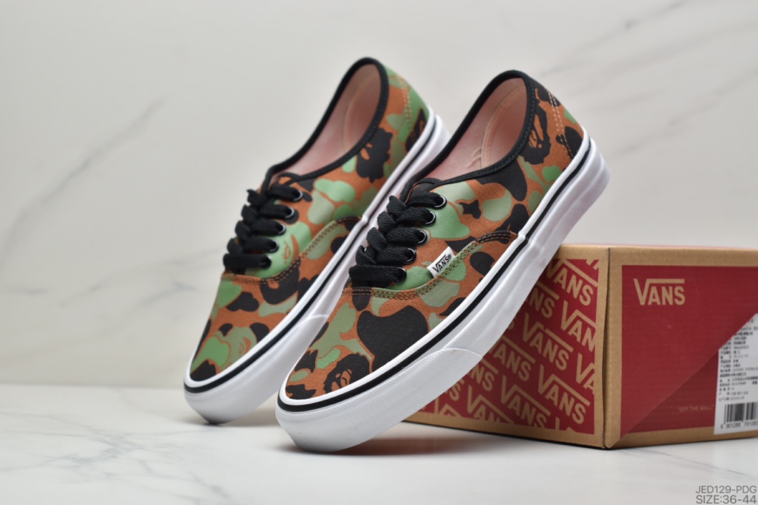 150 万斯Vans Authentic 经典安娜海姆 4孔低帮硫化滑板鞋休闲板鞋