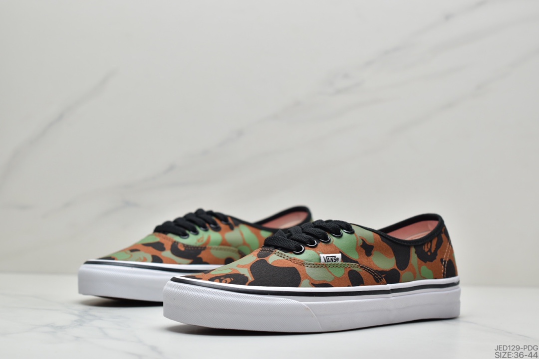150 万斯Vans Authentic 经典安娜海姆 4孔低帮硫化滑板鞋休闲板鞋
