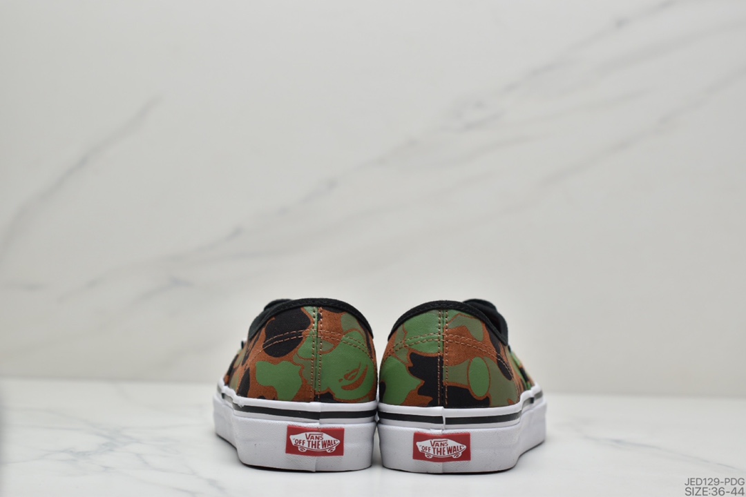 150 万斯Vans Authentic 经典安娜海姆 4孔低帮硫化滑板鞋休闲板鞋