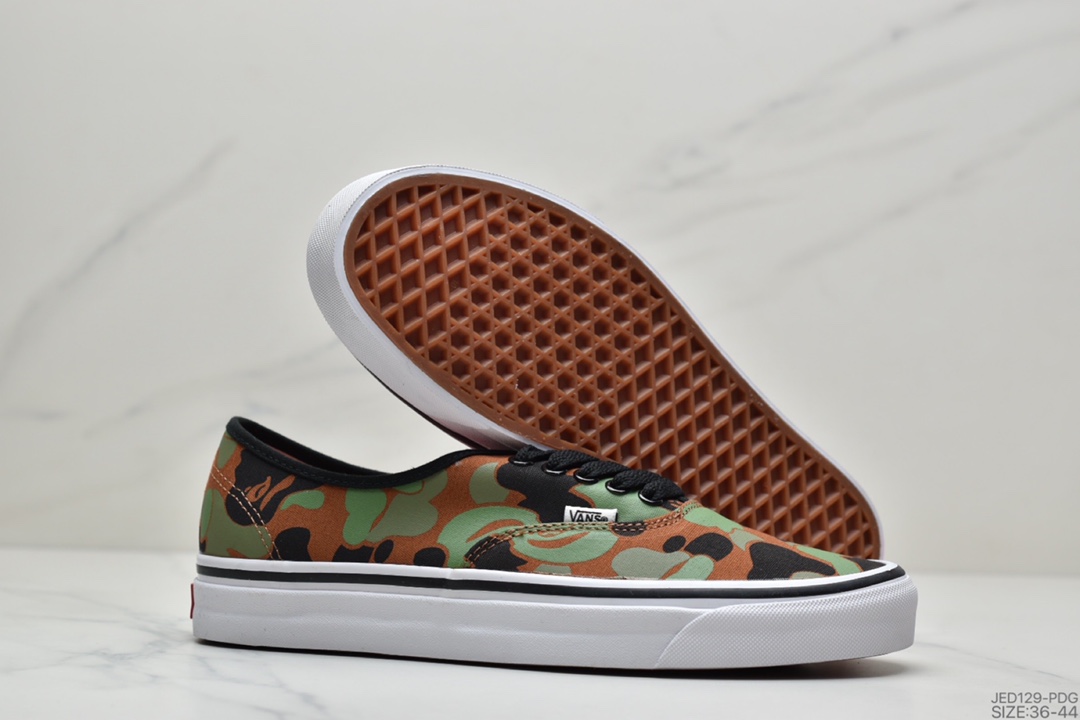 150 万斯Vans Authentic 经典安娜海姆 4孔低帮硫化滑板鞋休闲板鞋