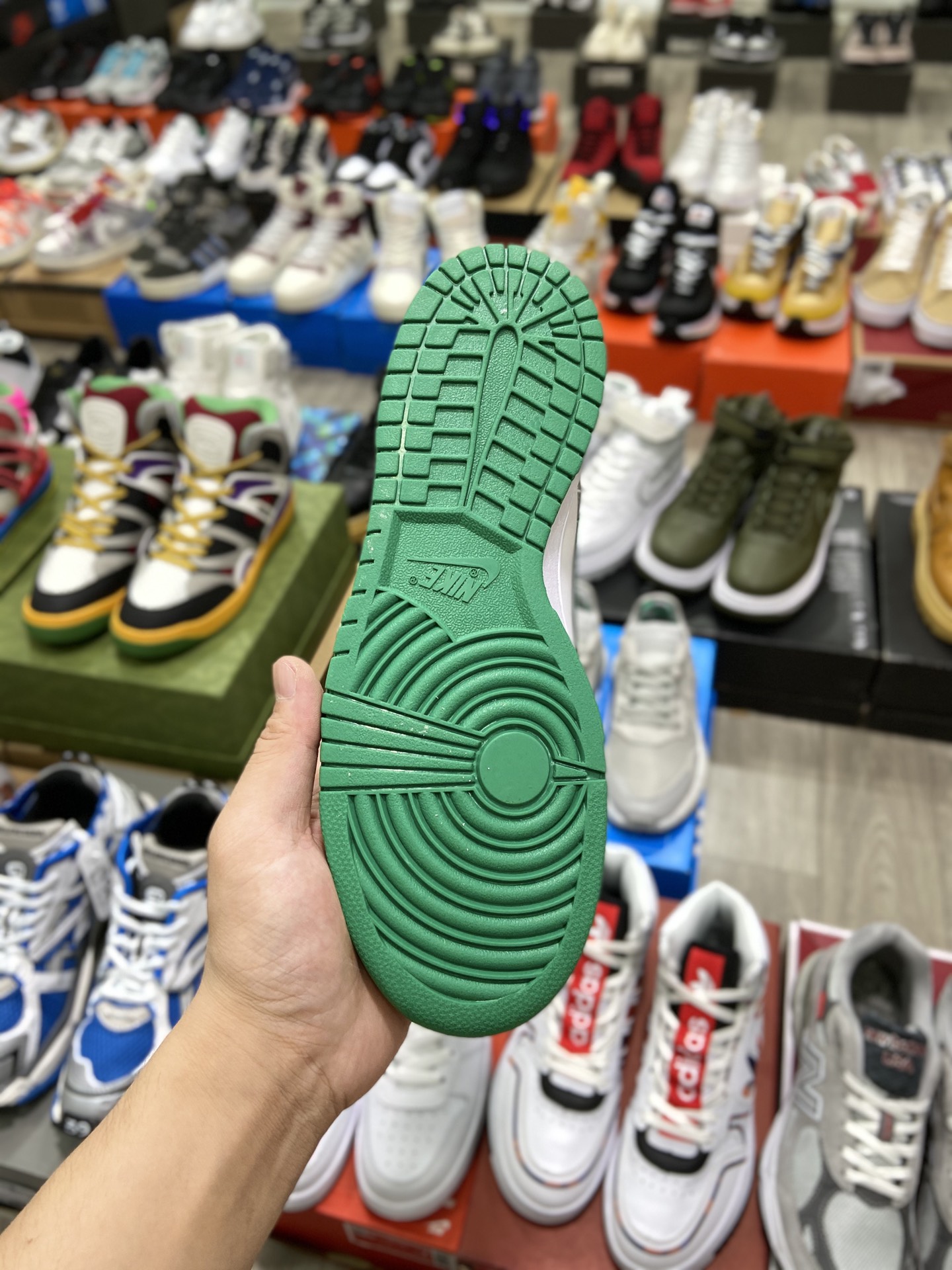 280 耐克Nike Dunk Low 白绿 凯尔特人最高 原鞋开发 正确皮料鞋款DD1503-112-莆田鞋,莆田鞋货源,高仿鞋,高仿鞋货源,安福档口,莆田高仿鞋,莆田鞋批发,高仿鞋批发,莆田高仿运动鞋,高仿运动鞋,莆田运动鞋 280 耐克Nike Dunk Low 白绿 凯尔特人最高 原鞋开发 正确皮料鞋款DD1503-112