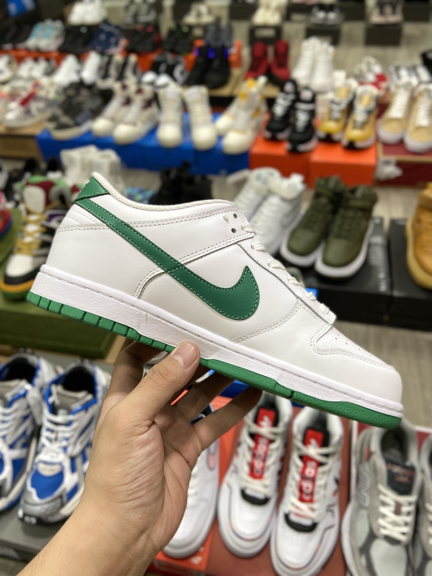 280 耐克Nike Dunk Low 白绿 凯尔特人最高 原鞋开发 正确皮料鞋款DD1503-112-莆田鞋,莆田鞋货源,高仿鞋,高仿鞋货源,安福档口,莆田高仿鞋,莆田鞋批发,高仿鞋批发,莆田高仿运动鞋,高仿运动鞋,莆田运动鞋 280 耐克Nike Dunk Low 白绿 凯尔特人最高 原鞋开发 正确皮料鞋款DD1503-112