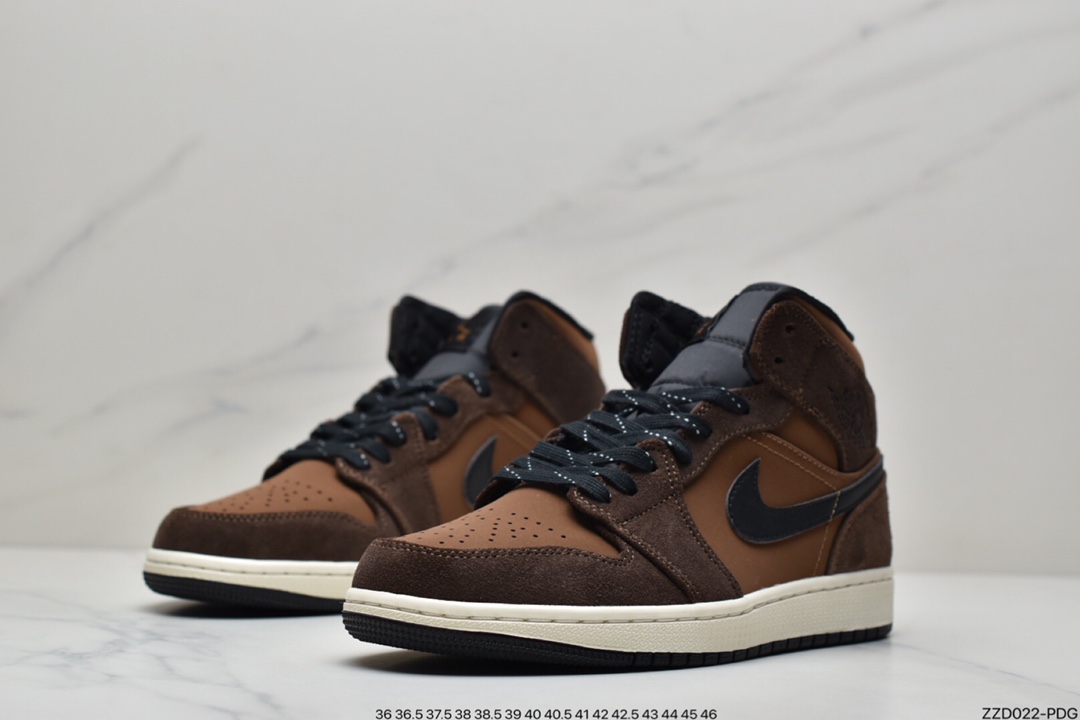 250 Air Jordan 1 Mid 西部牛仔鞋款的鞋DC7294-200