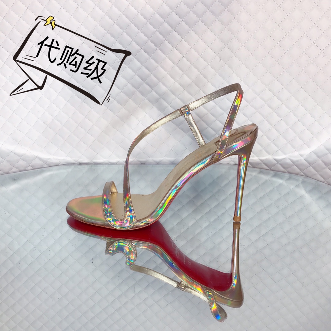 NO:336504,High-end custom spring and summer sandals classic series!  H10Cm, size 34-42. Customized models are not refunded or exchanged. -047 light gold fantasy color, light gold sheepskin, official website synchronization. Standard European code Reference:-047 Color:gold Material:patent Lining:goat leather Heel height:10Cm Sole:leather sole Size:EUR 34-42 (US 4-11):,,christian louboutin,sandals,sheepskin19860909高端订制 春夏凉鞋精典款系列！ H10Cm,尺码34-42码.订制款不退不换.－047浅金幻彩,浅金羊皮里,官网同步. 标准欧码 Reference:-047 Color:gold Material:patent Lining:goat leather Heel heigh:10Cm Sole:leather sole Size:EUR 34－42（US 4一11) :,,christian louboutin,sandals,sheepskin,Women's Shoes