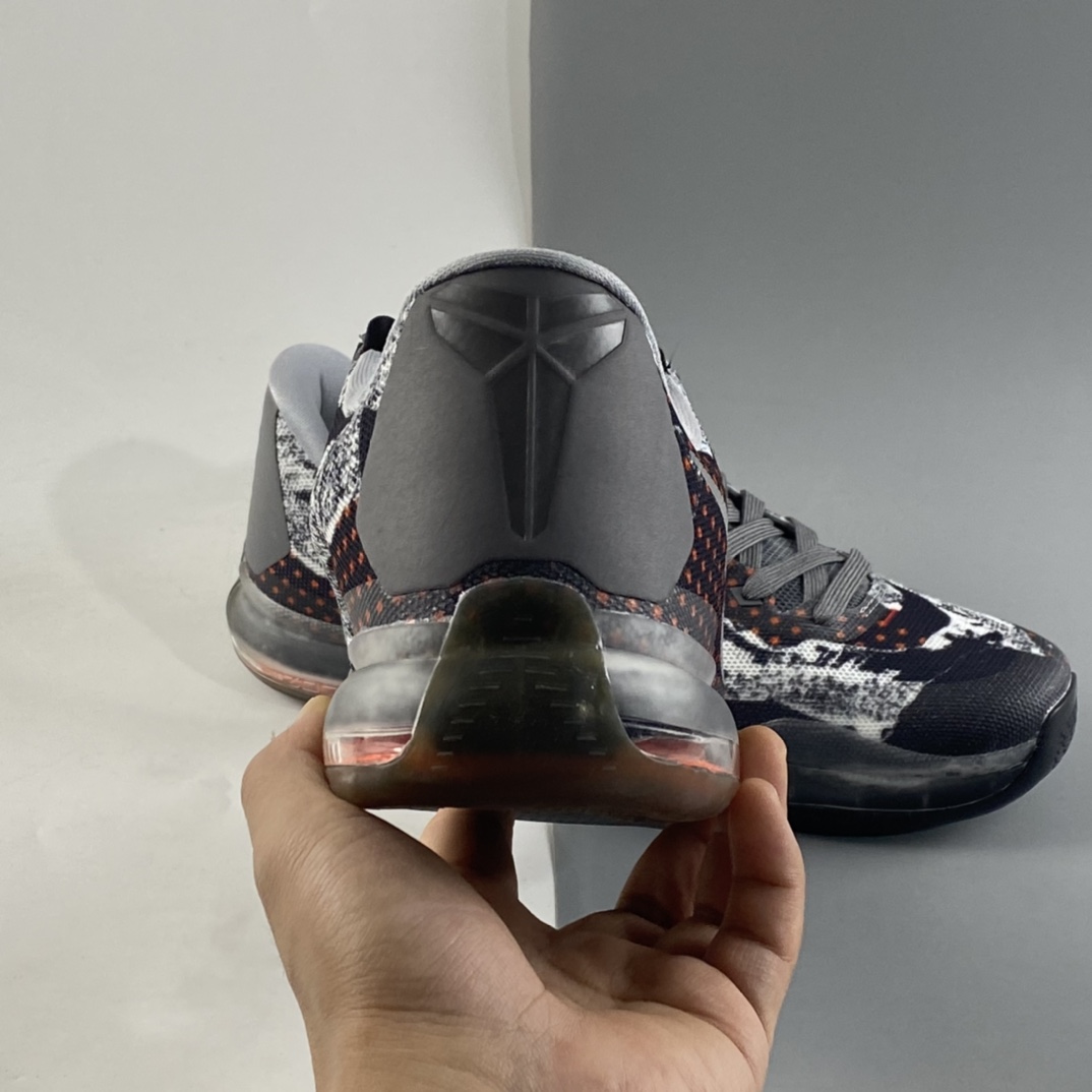 P260  NIKE Kobe 10 SiⅠk Road 科比10代男子篮球鞋运动鞋705317-001