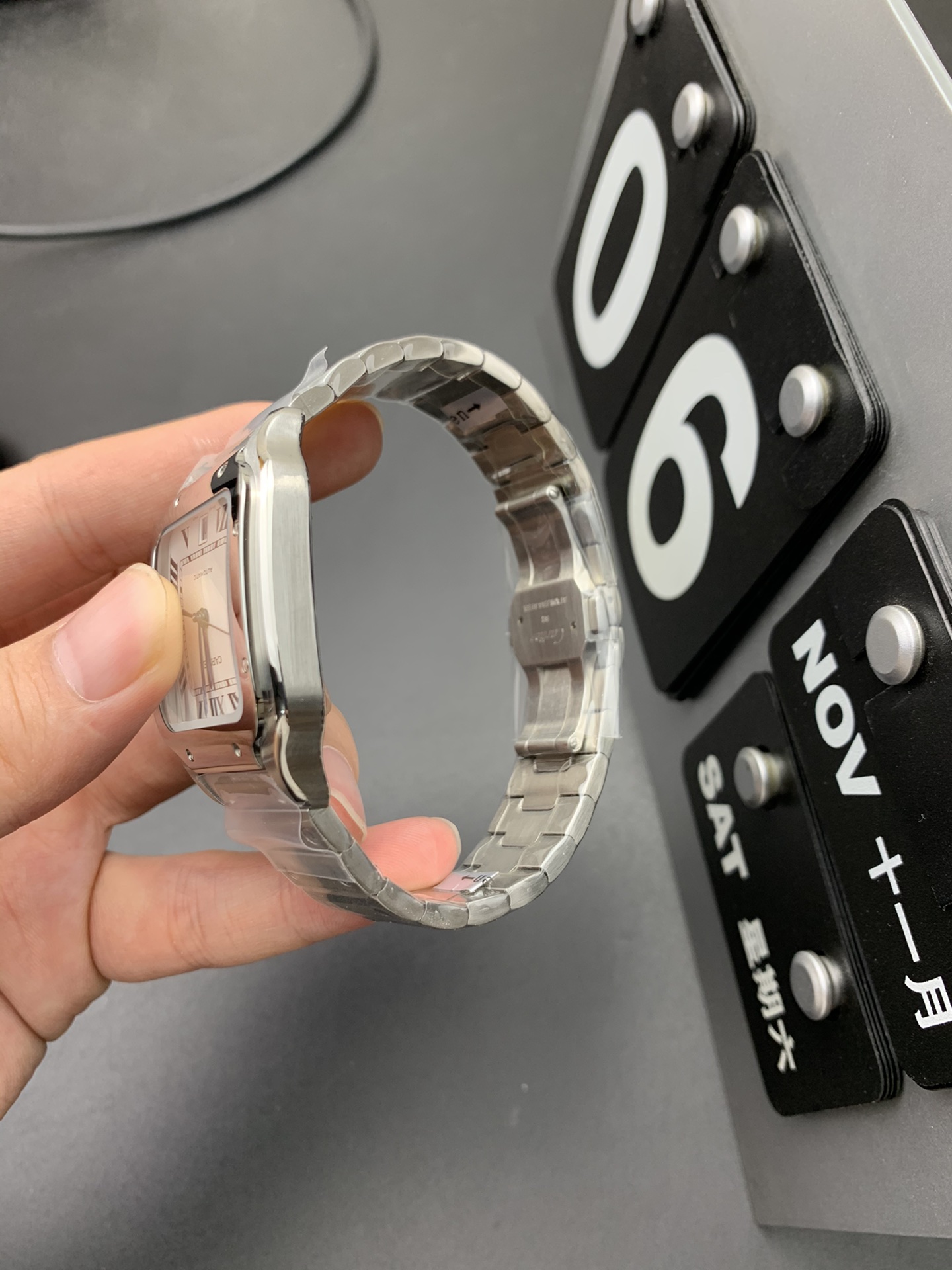 Cartier GF 山度士