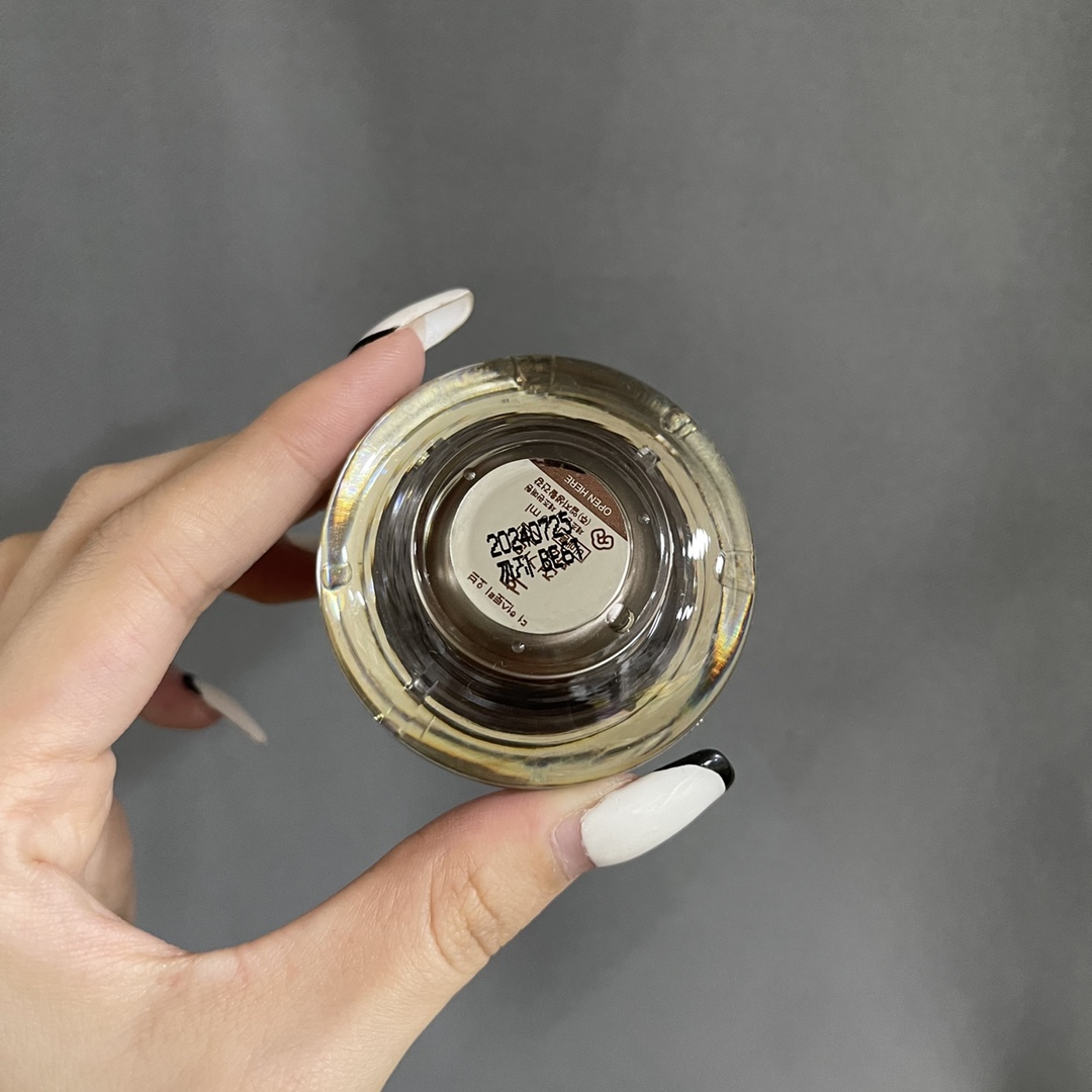 Louis Vuitton Haute Couture Couture Beauty Luxury Makeup Lipstick 5