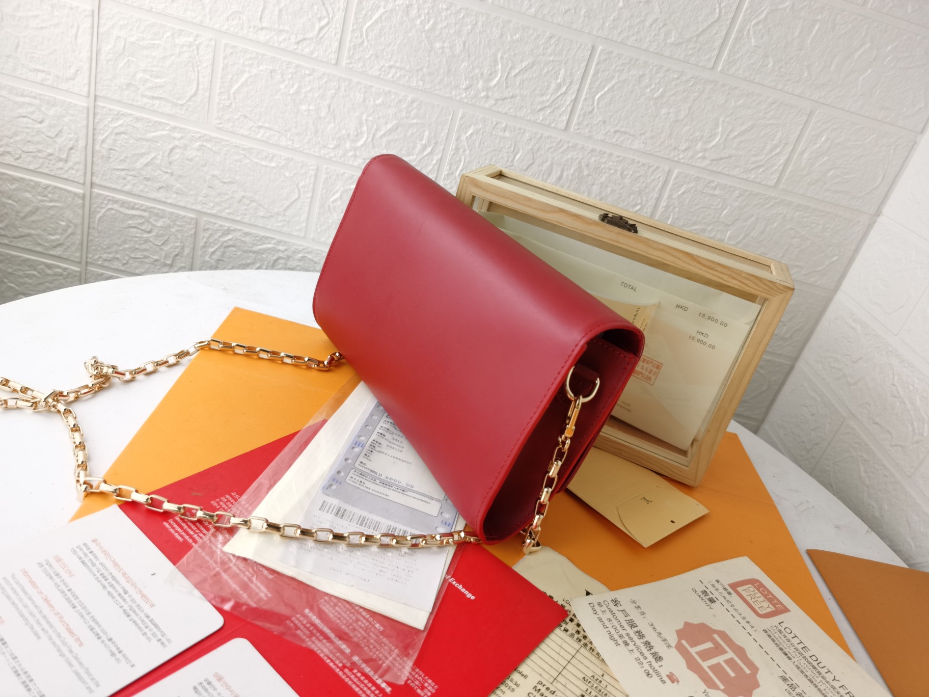 高級感あふれるシンプルデザインの小手袋