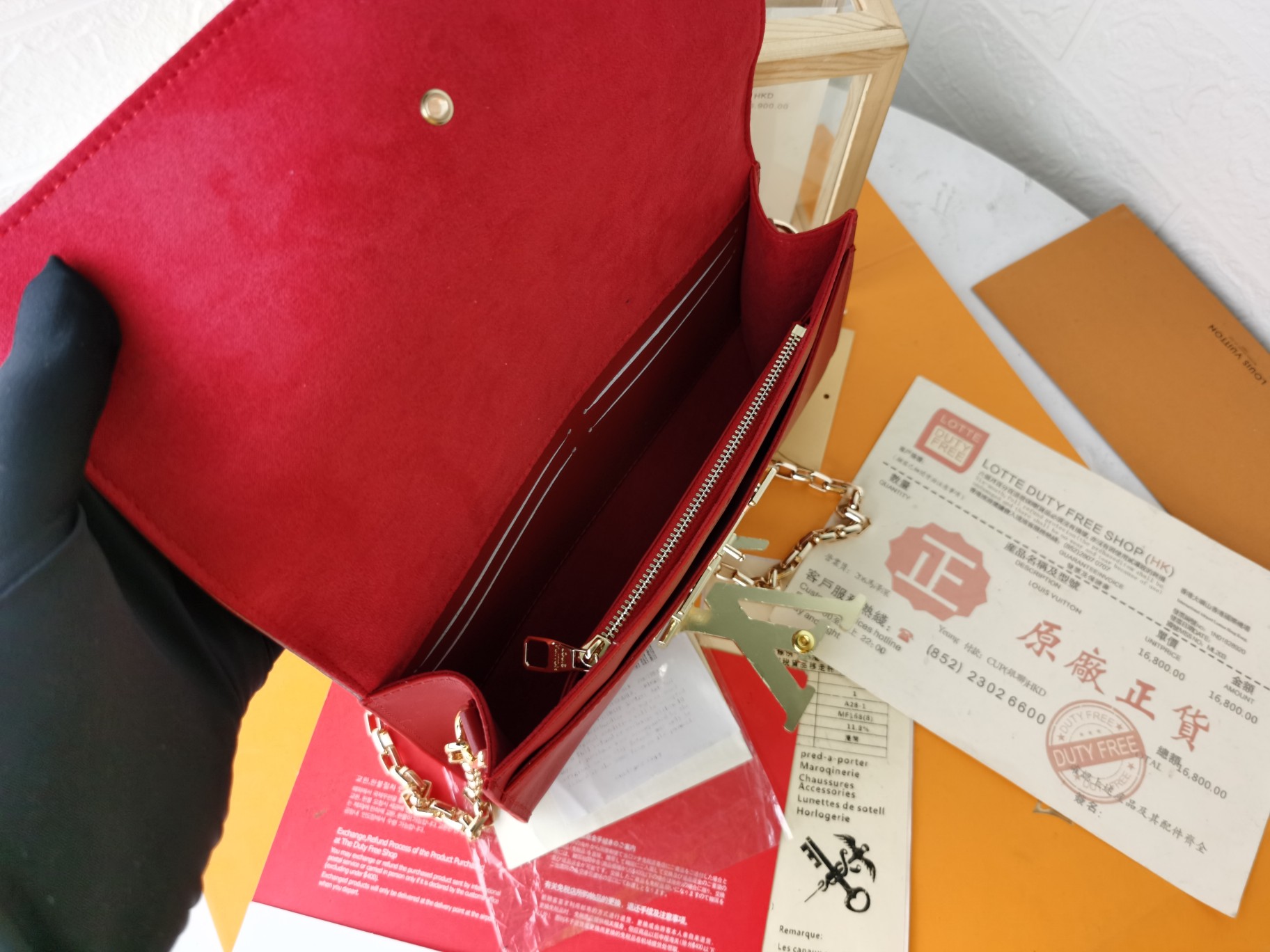 高級感あふれるシンプルデザインの小手袋