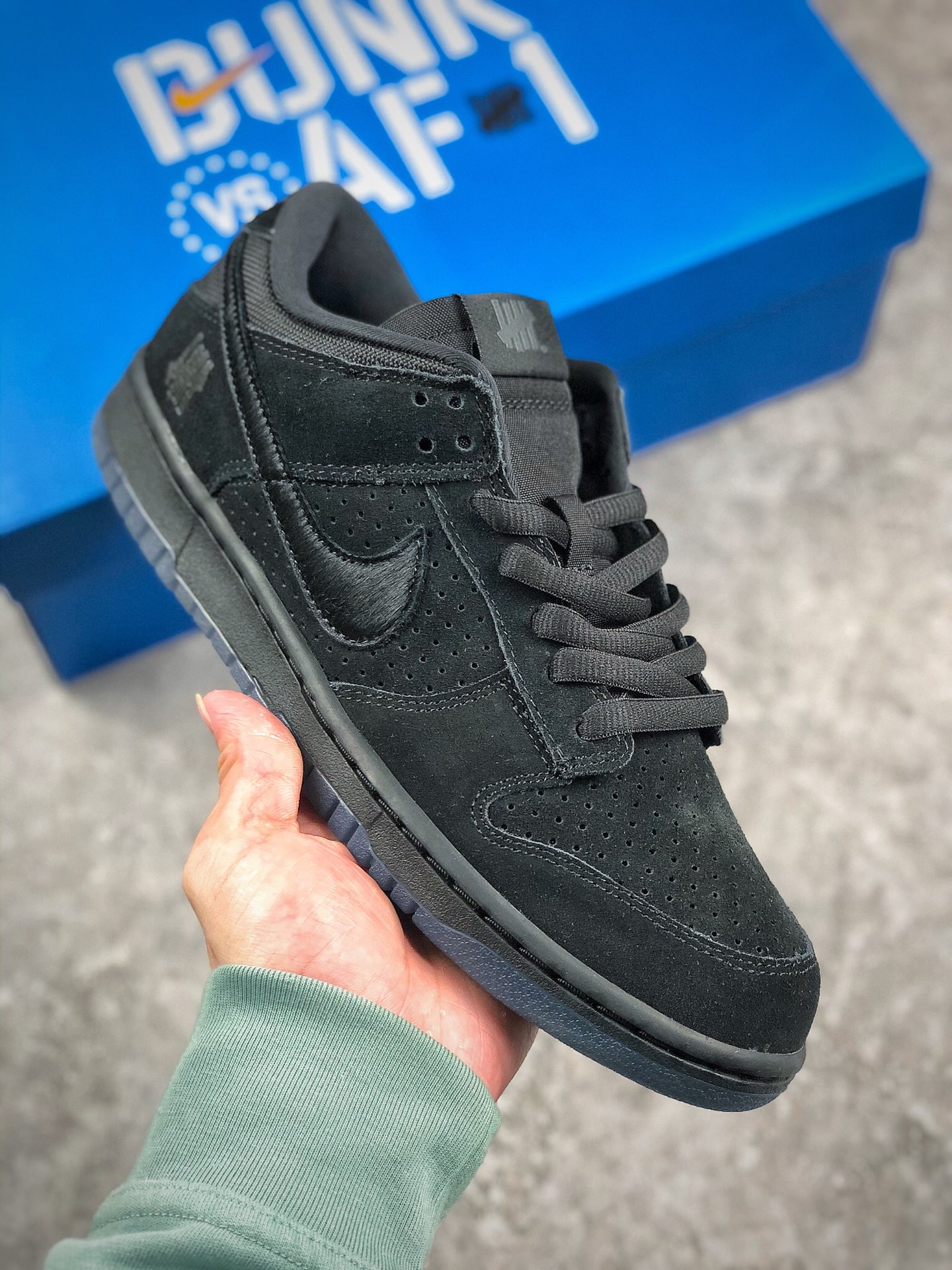 本地自取 核心放店
 Undefeated x NK Dunk Low 