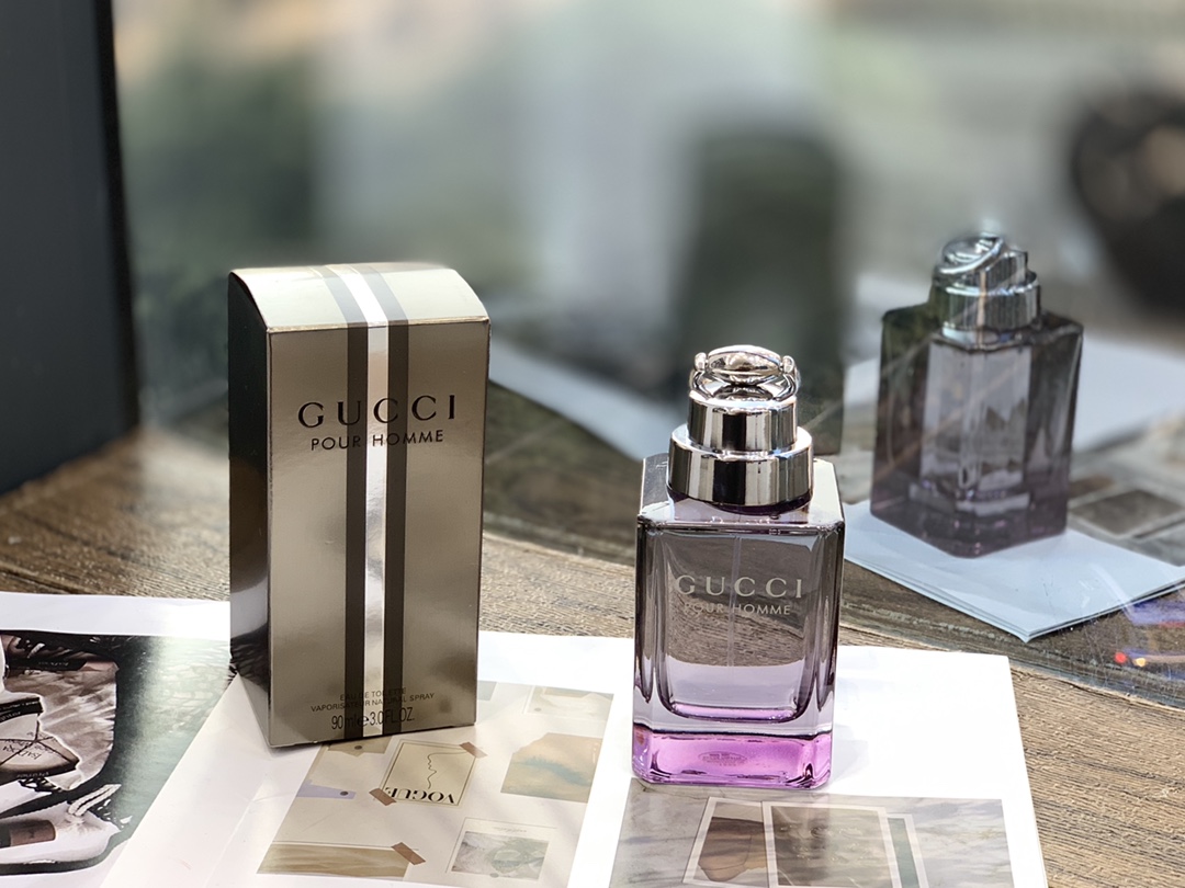 Gucci Perfume Black Purple Violets Men Fall/Winter Collection