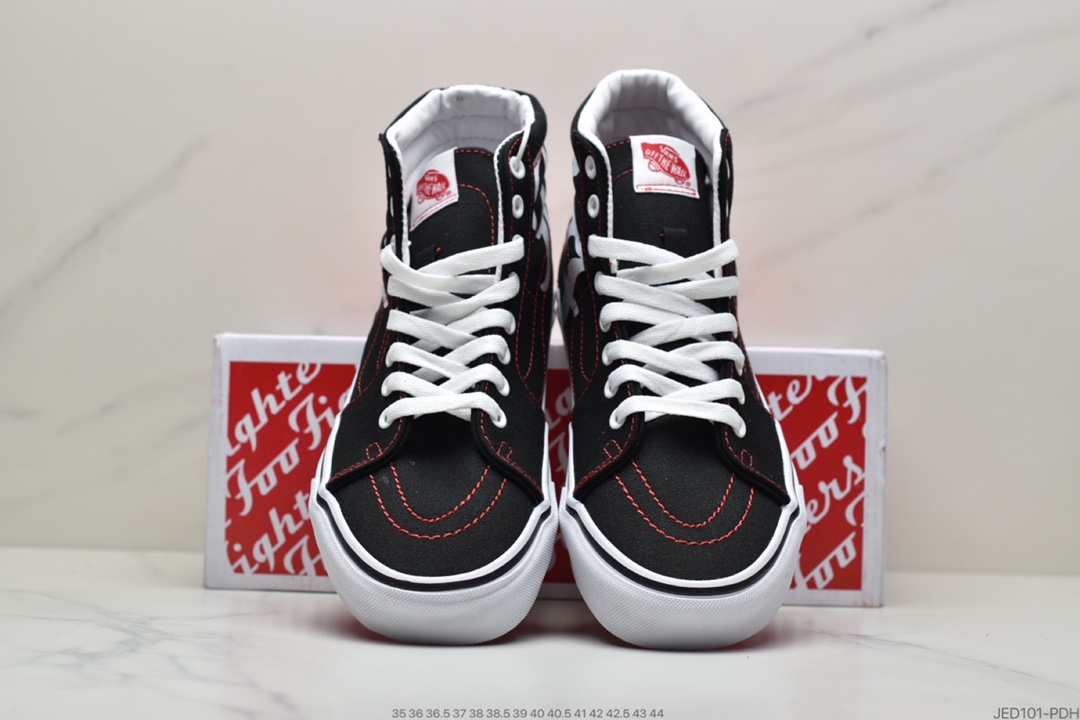 150 万斯范斯VANS Sk8-Hi SIim 经典中帮运动板鞋