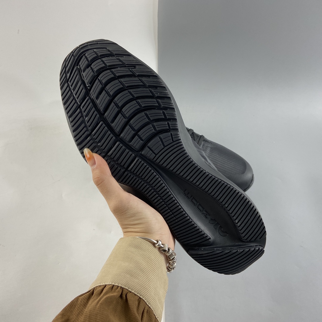 P180 NIKE Zoom Winflo 8 登月新款运动休闲缓震跑步鞋 CW3419-002