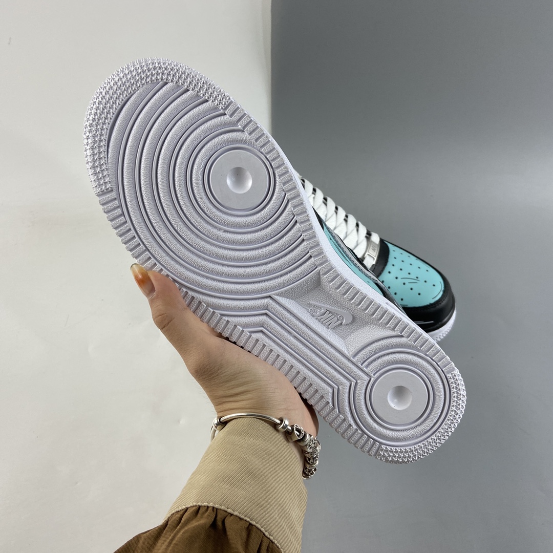 P260  NIKE Air Force 1’07 Low 二次元主题休闲板鞋 CW2288-215