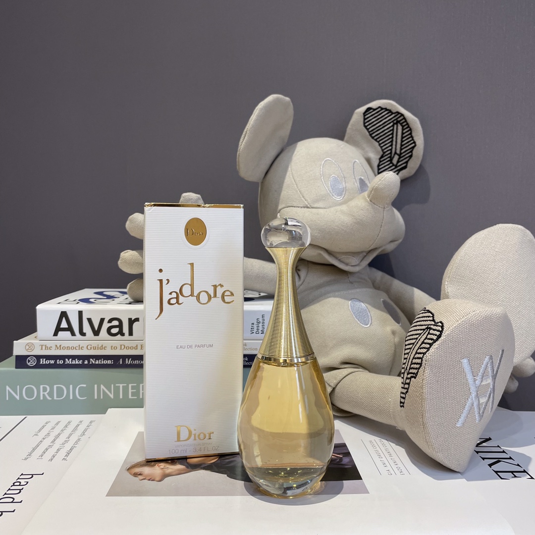 NO:810699,Dior Dior True Me DEP Fragrance 100ml Attributes Women's Fragrance Fragrance Floral Fruity Fragrance Top Notes Magnolia Melon Peach Pear Bergamot Orange Middle Notes Tuberose Plum Violet Orchid Freesia Jasmine Lily of the Valley Rose Base Notes Musk Vanilla Cedar Blackberry, Perfume, Dior, Dior19860909Dior 迪奥 真我 DEP 浓香100ml 属性女香 香调花香果香调 前调木兰 香瓜 桃子 梨 香柠檬 橘子 中调晚香玉 李子 紫罗兰 兰花 小苍兰 茉莉 铃兰 玫瑰 后调麝香 香草 雪松 黑莓,香水,dior,dior,accessory