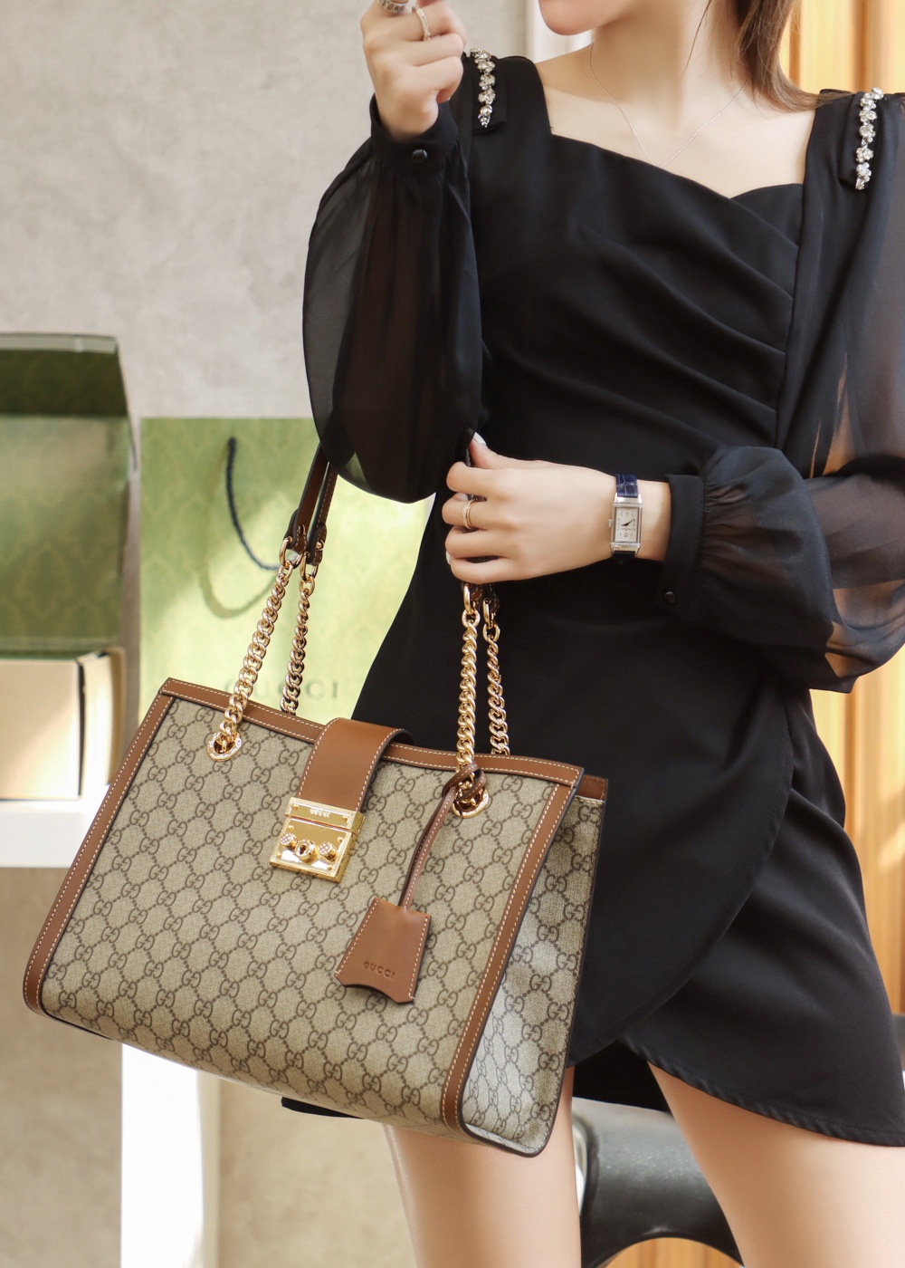 GUCCI 𝐏𝐚𝐝𝐥𝐨𝐜𝐤系列中号肩背包 479197棕色