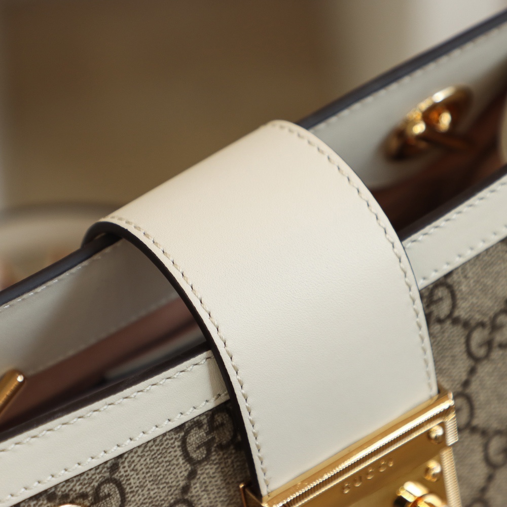 GUCCI 𝐏𝐚𝐝𝐥𝐨𝐜𝐤系列小号肩背包 498156白色