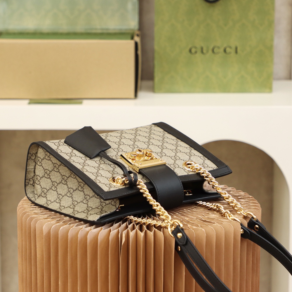 GUCCI 𝐏𝐚𝐝𝐥𝐨𝐜𝐤系列小号肩背包 498156黑色