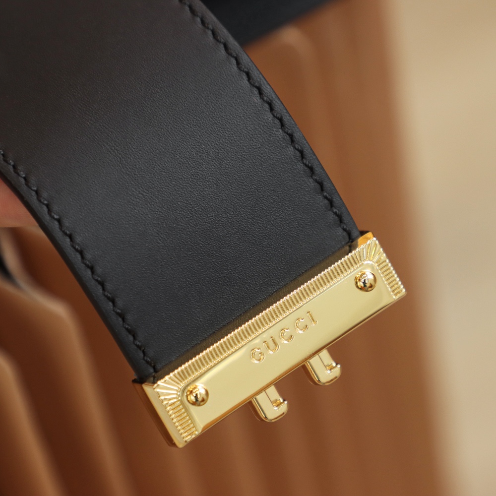 GUCCI 𝐏𝐚𝐝𝐥𝐨𝐜𝐤系列小号肩背包 498156黑色