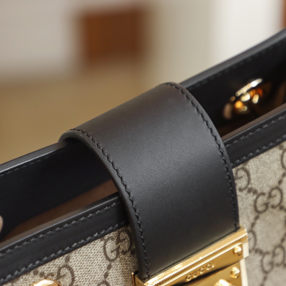 GUCCI 𝐏𝐚𝐝𝐥𝐨𝐜𝐤系列小号肩背包 498156黑色