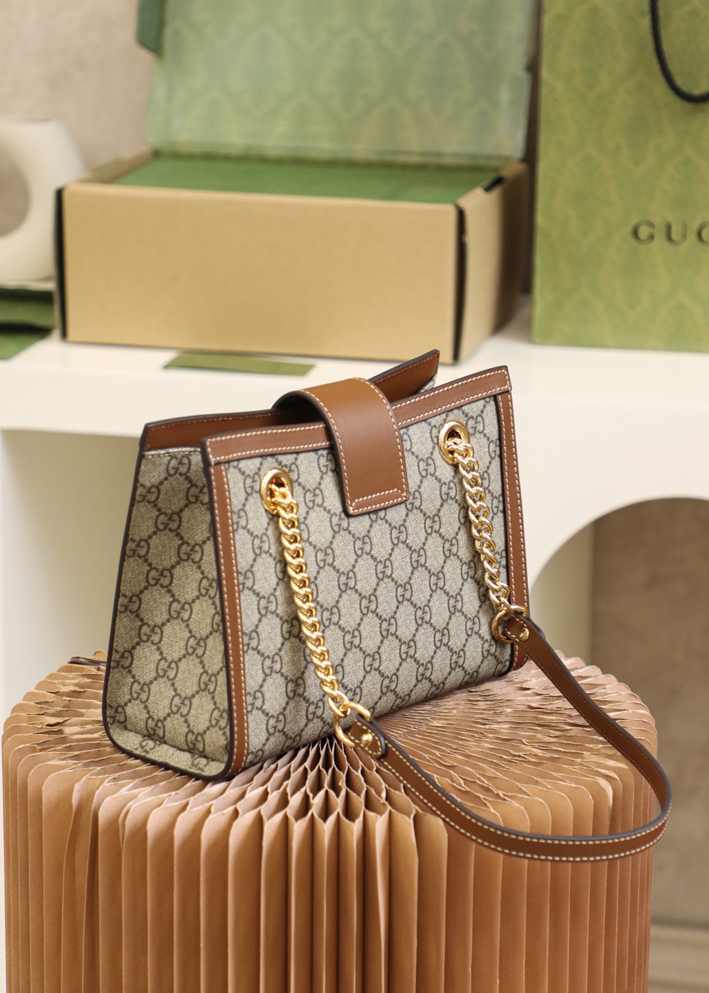GUCCI 𝐏𝐚𝐝𝐥𝐨𝐜𝐤系列小号肩背包 498156棕色