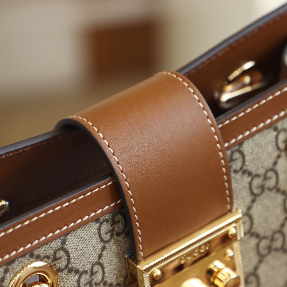 GUCCI 𝐏𝐚𝐝𝐥𝐨𝐜𝐤系列小号肩背包 498156棕色