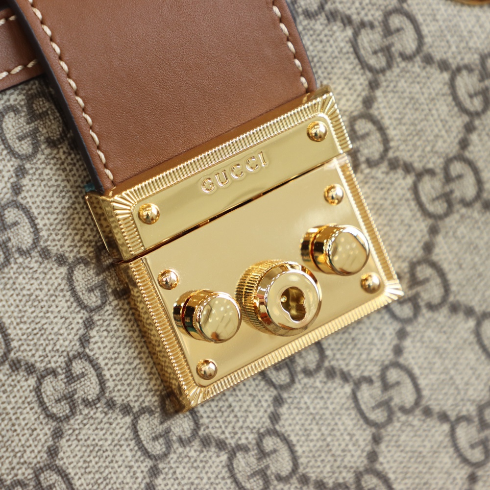 GUCCI 𝐏𝐚𝐝𝐥𝐨𝐜𝐤系列小号肩背包 498156棕色