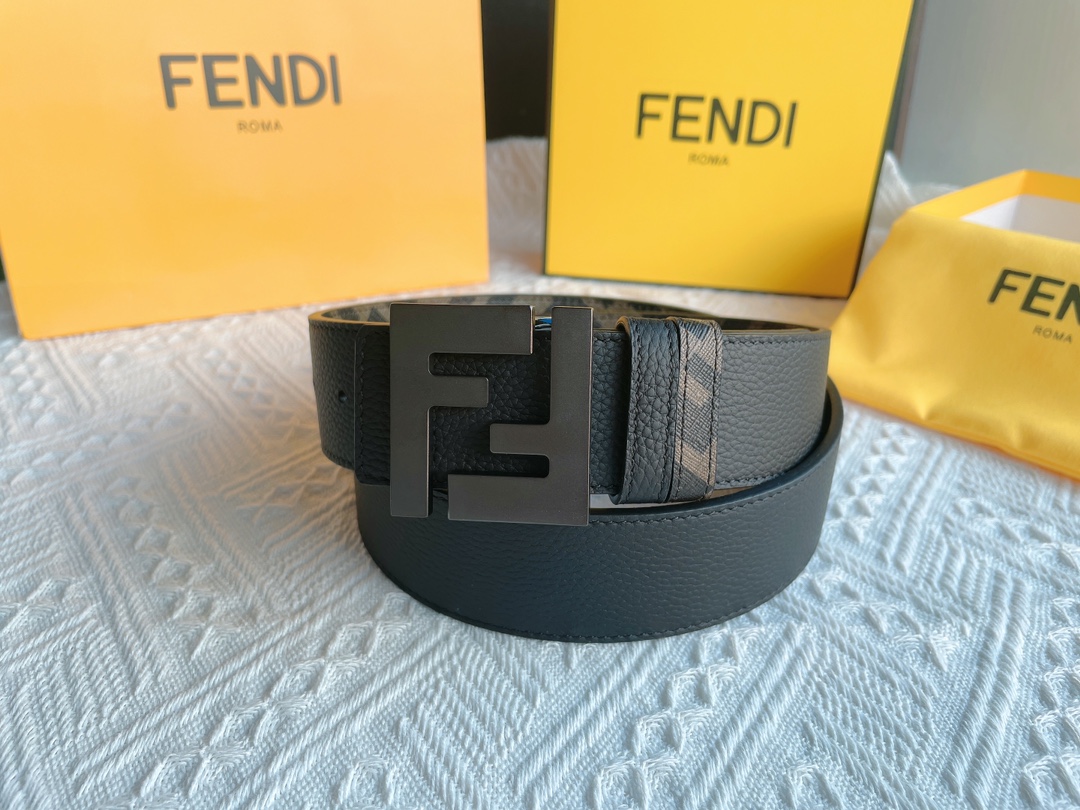 Chanel ◤𝗦𝗽𝗲𝗰𝗶𝗮𝗹 𝗦𝘂𝗽𝗽𝗹𝘆 𝗖𝗵𝗮𝗻𝗻𝗲𝗹𝘀◥ 特殊供货渠道FENDI芬迪广为人知的“双F”标志出自“老佛爷”Karl Largerfeld笔下