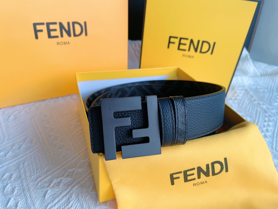 Chanel ◤𝗦𝗽𝗲𝗰𝗶𝗮𝗹 𝗦𝘂𝗽𝗽𝗹𝘆 𝗖𝗵𝗮𝗻𝗻𝗲𝗹𝘀◥ 特殊供货渠道FENDI芬迪广为人知的“双F”标志出自“老佛爷”Karl Largerfeld笔下