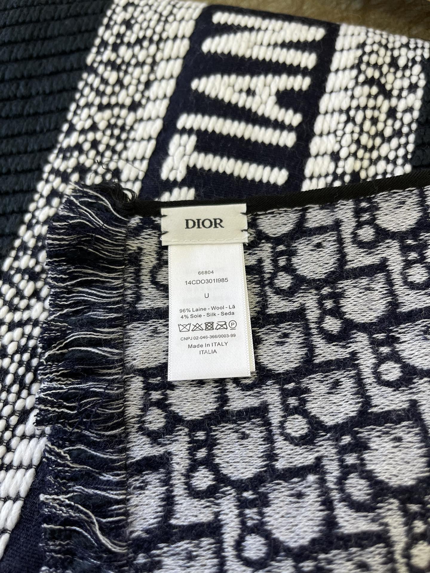 Dior迪奥“CHRISTIAN DIOR”标志条形图案学院风双面围巾14CDO301I985_C540