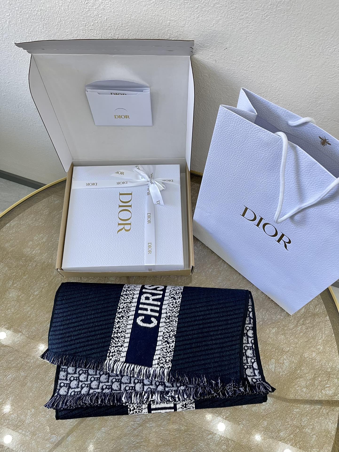 Dior迪奥“CHRISTIAN DIOR”标志条形图案学院风双面围巾14CDO301I985_C540