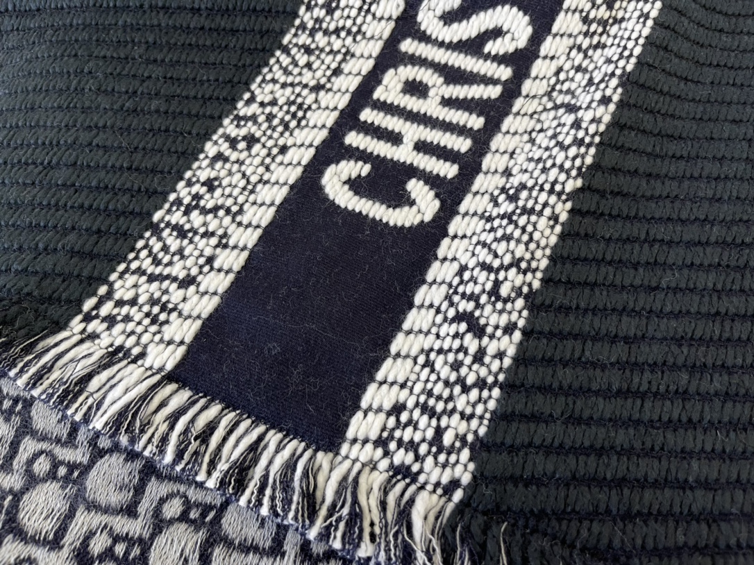 Dior迪奥“CHRISTIAN DIOR”标志条形图案学院风双面围巾14CDO301I985_C540