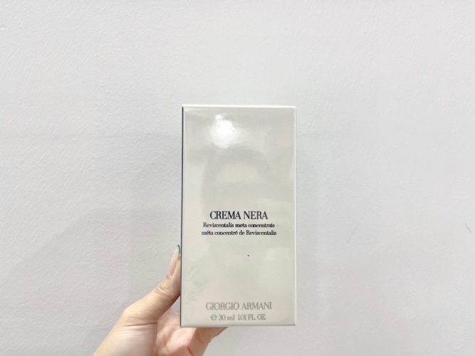 Giorgio Armani Crema Nera Reviscentalis Meta Concentrate - 30ml 7 Giorgio Armani Crema Nera Reviscentalis Meta Concentrate - 30ml