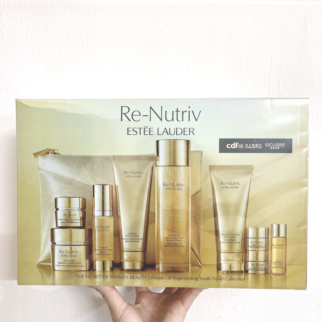 Estée Lauder Re-Nutriv Ultimate Lift Regenerating Youth Travel Collection 1 i1636352009 1057 0
