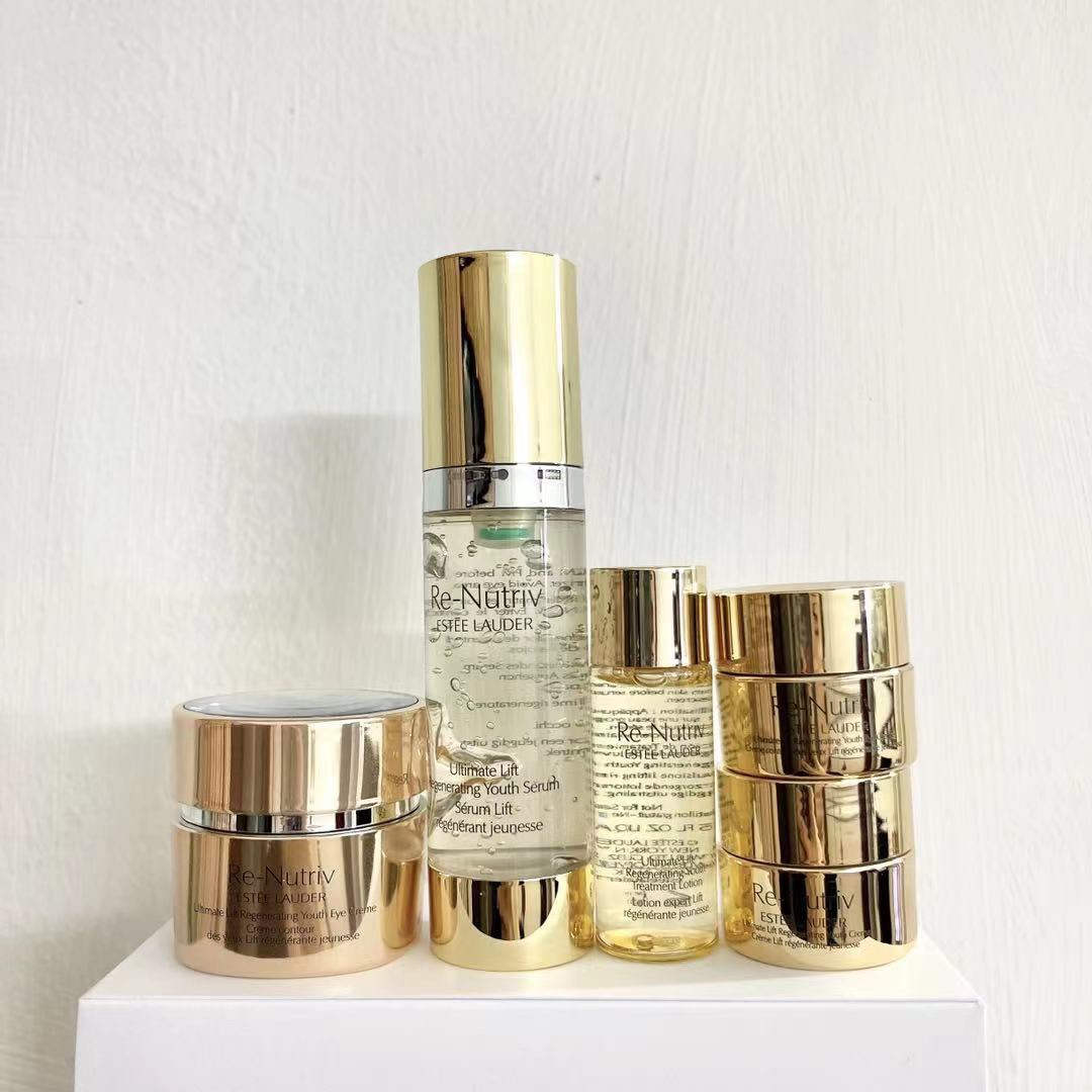 Estée Lauder Re-Nutriv Ultimate Lift Regenerating Youth Travel Collection 8 i1636352009 2591 7