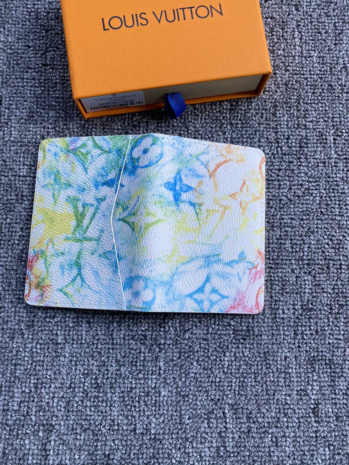 Elegant leather card holder front view