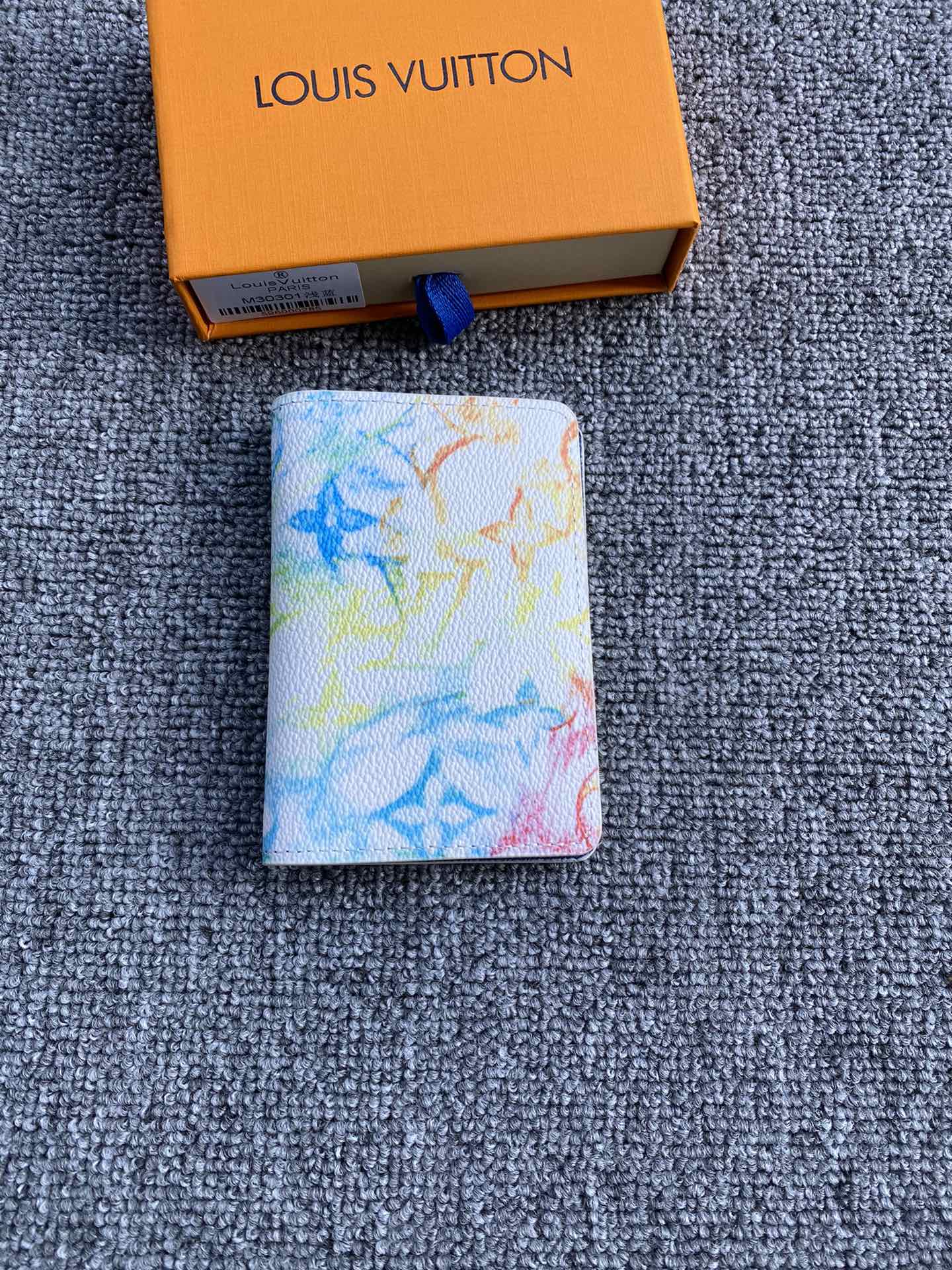 Elegant leather card holder back view