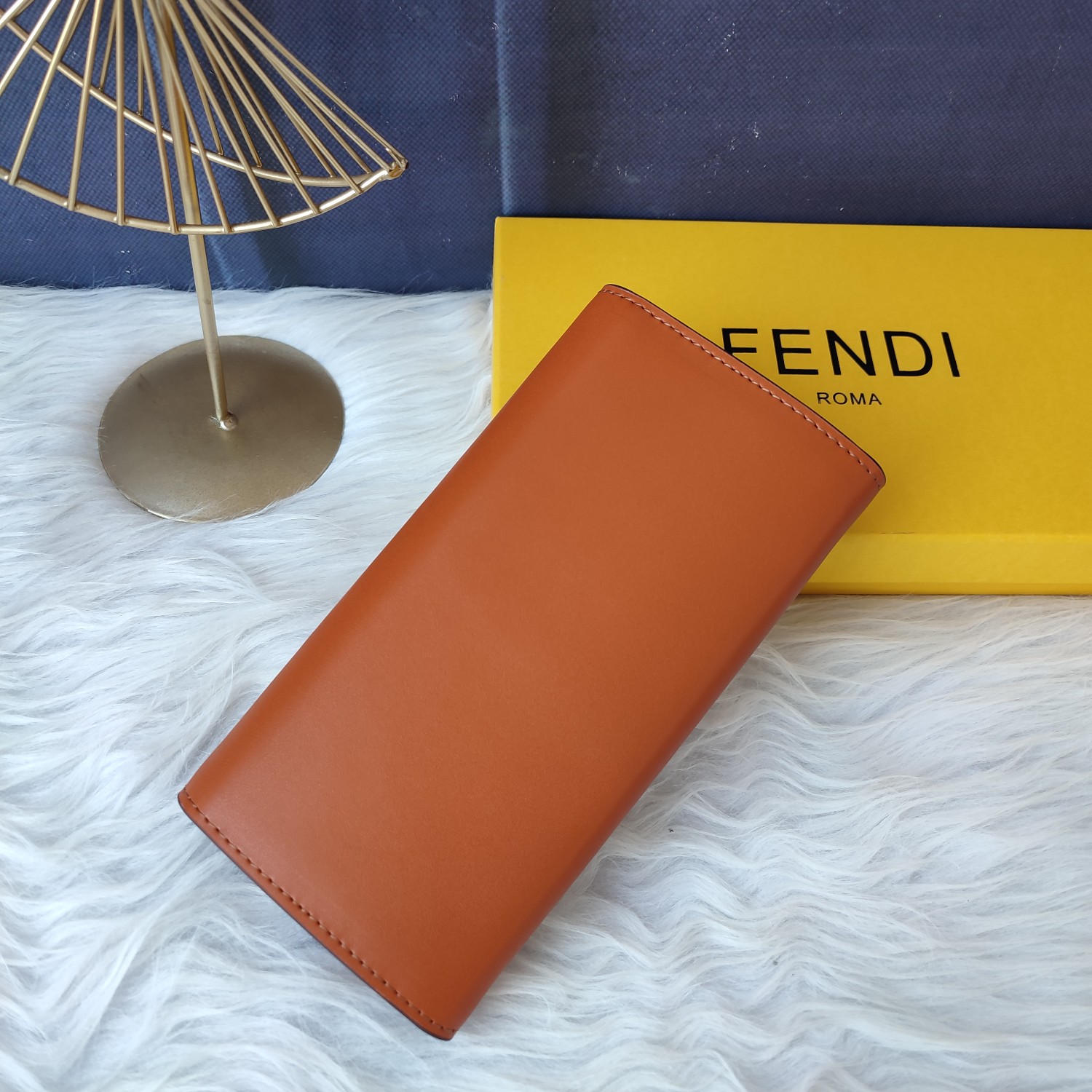 260 款号F8MO0288 Fendi Roma长款皮夹