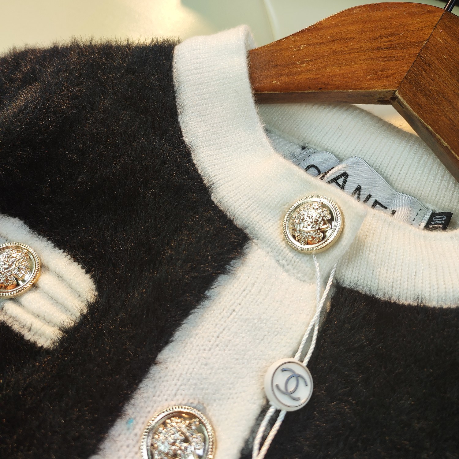 DIY Topless Sweater: Cozy, Warm, and Classic Knitwear with Full Package Delivery. - 图片 2