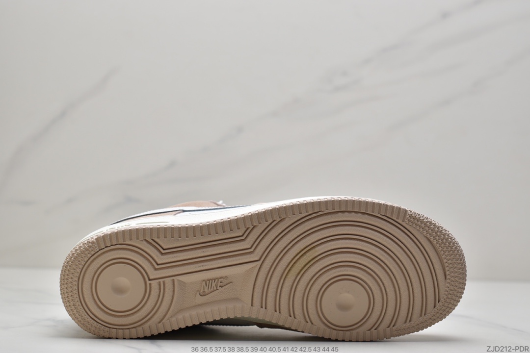 240 耐克Nike Air Force 1 Low  空军一号低帮百搭休闲运动板鞋LZ6699