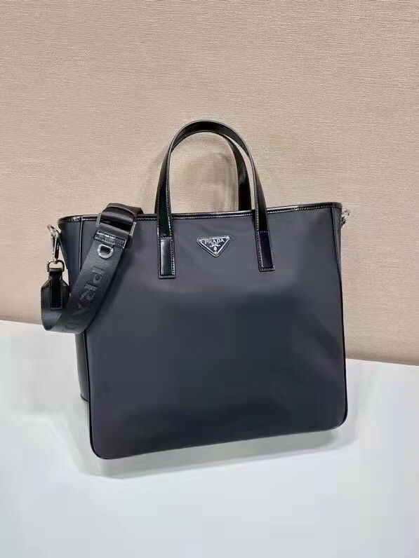 New tote bag 🎉 2VG064 3