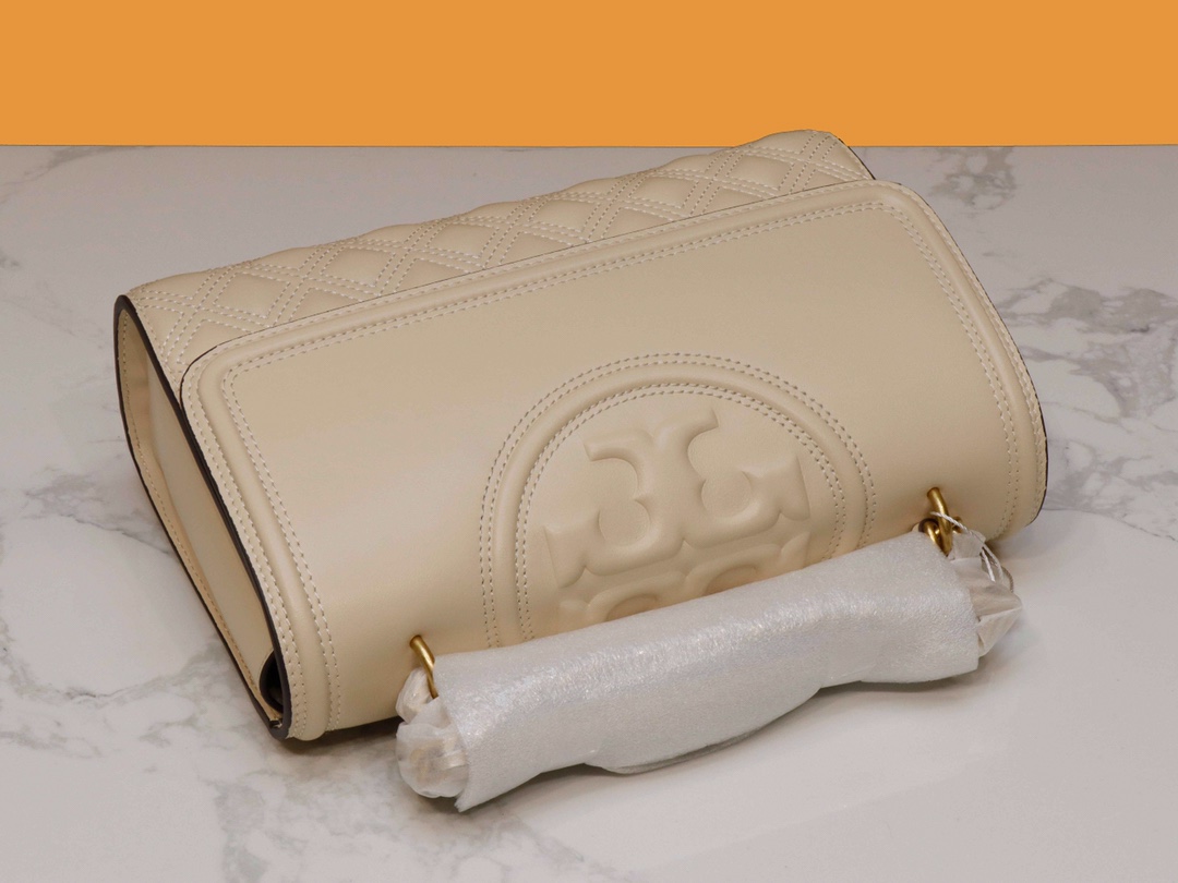 Tory Burch TB76997 新款Fleming羊皮菱格链条包